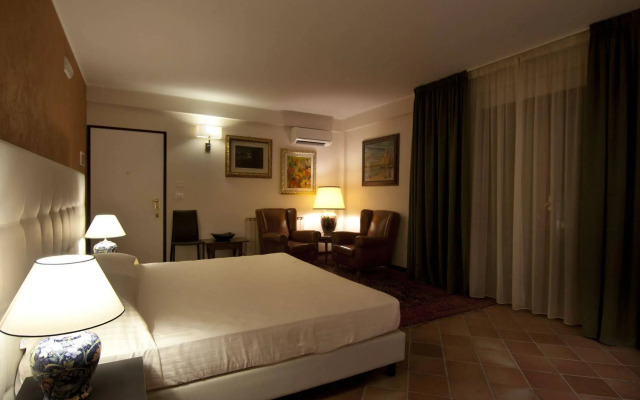 Queen Hotel