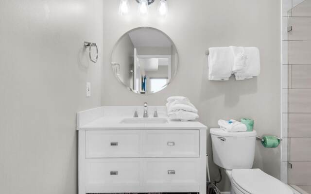 Emerald Isle Unit 206