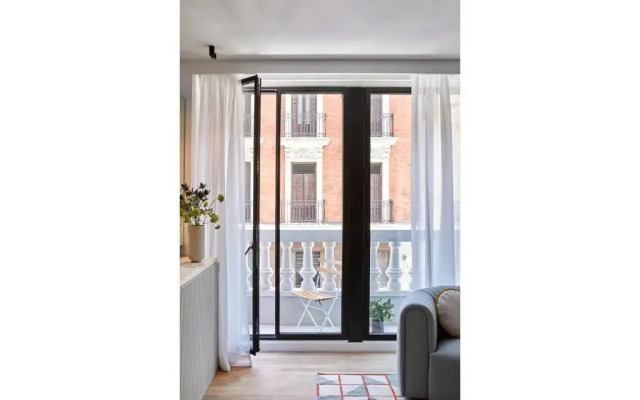 60 Balconies Iconic