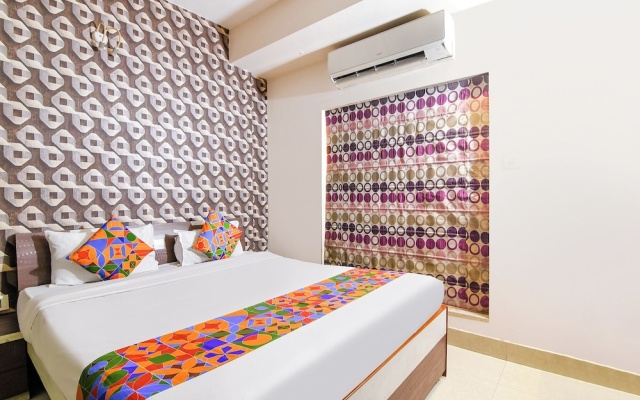 Fabhotel The Corporate Inn I