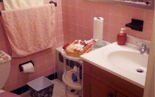 Exquisite Guesthouse  Suites
