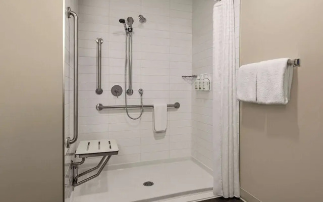 Microtel Inn & Suites By Wyndham Boisbriand