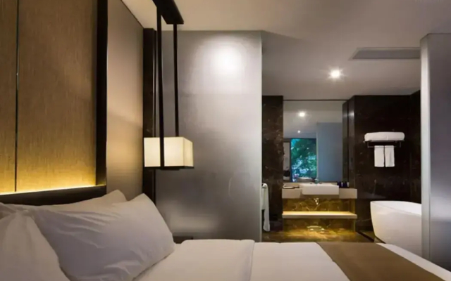 BBHOL Elegant Hotel