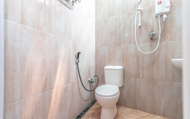 Puspita Guesthouse by OYO Rooms