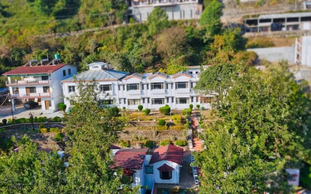 Kmvn Tourist Rest House Bhimtal