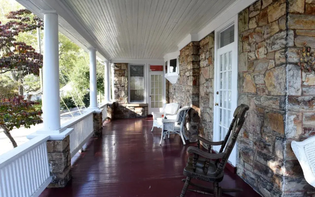 Berkeley House Bed and Breakfast