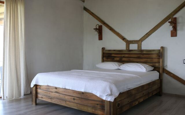 Assos Akropol Pansiyon