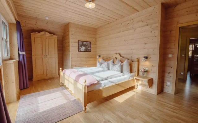 Chalet Near Lake Grundlsee With Sauna