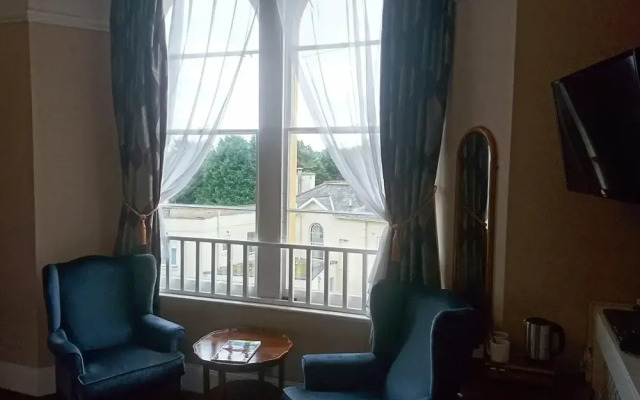 Heathcliff House, Exclusively for Adults, Free Large Car Park