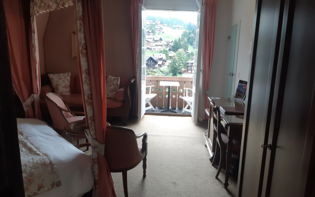 Hotel Regina Wengen – Guest Rooms – Wengen