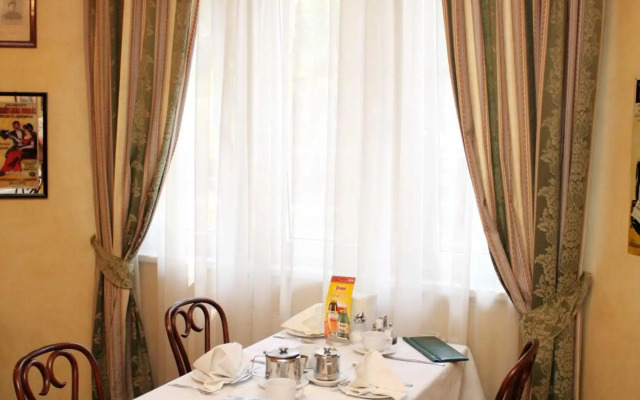 Levay Villa Hotel