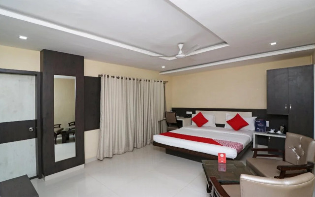 Hotel Lotus By OYO Rooms