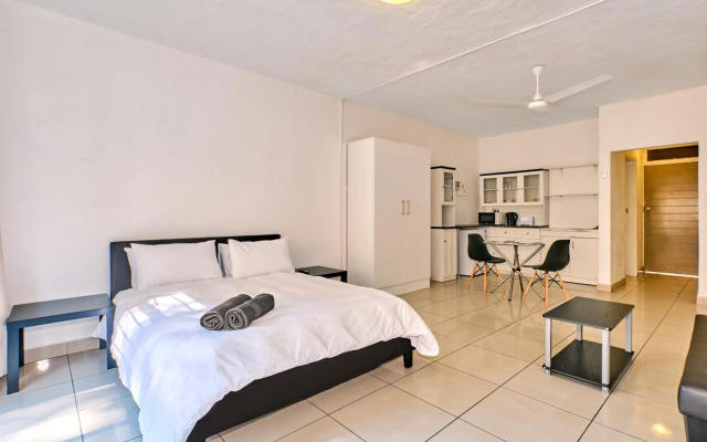 Inn & Out Sandton Park