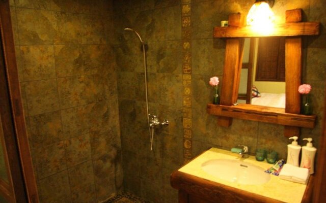 Lijiang Mijing Inn
