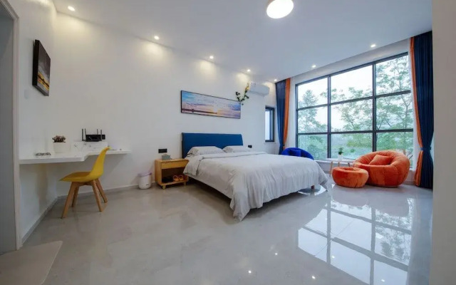 Country Road Villa
