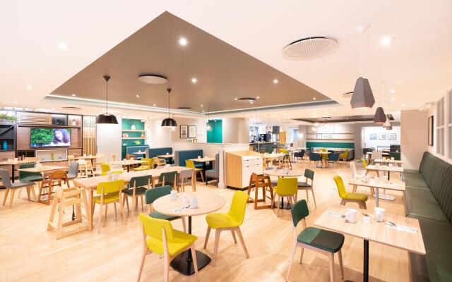 Holiday Inn Southampton-Eastleigh M3, jct13 by IHG