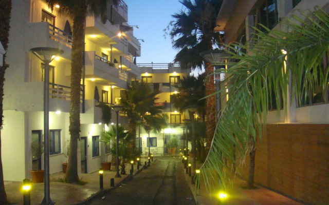 Kassavetis Center - Hotel Studios & Apartments