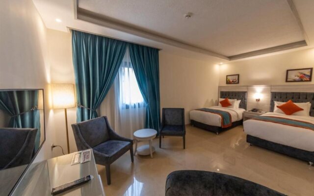 Petra Canyon Hotel