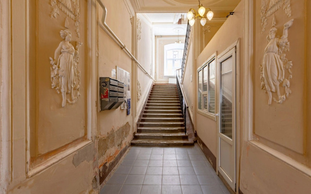 Всем Дом Невский 105