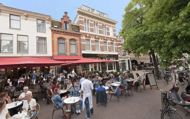 Ambassador City Centre Hotel