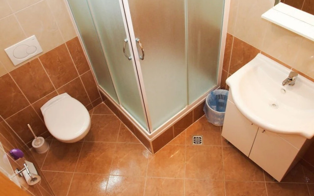 Anka - Amazing Location - SA5