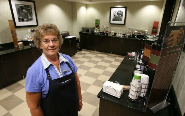 Hampton Inn & Suites by Hilton Red Deer