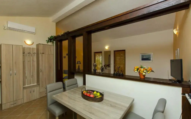 Apartments Georgi - 200m from sea