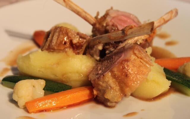 Hôtel Restaurant Les Vieilles Tours