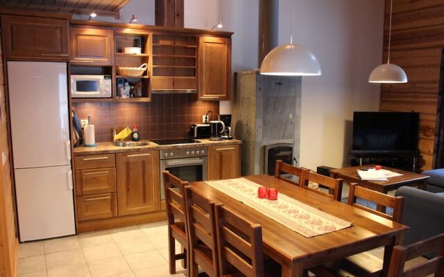 Lumikkopirtti -Apartment