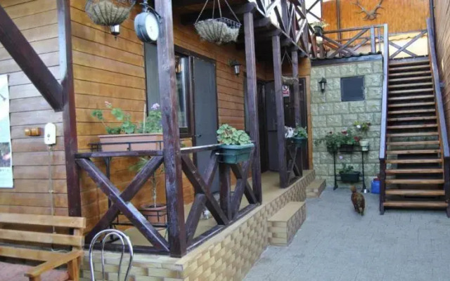 Delta Rustic