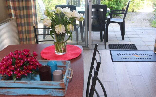 Well-kept Bungalow With Fireplace Near Valkenburg