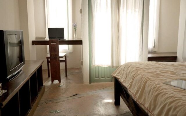 Tuscany Avenue Service Apartment