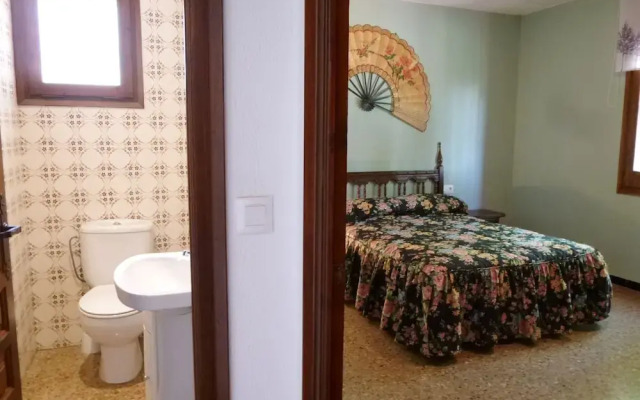 Spacious Holiday Home With Enclosed Garden in Empuriabrava