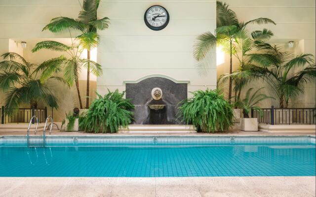 Loi Suites Recoleta Hotel