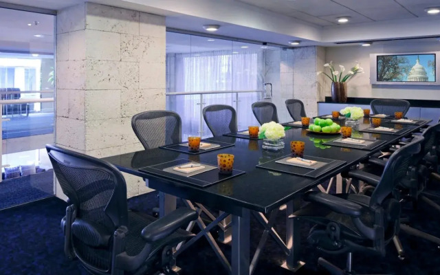 Kimpton George Hotel by IHG