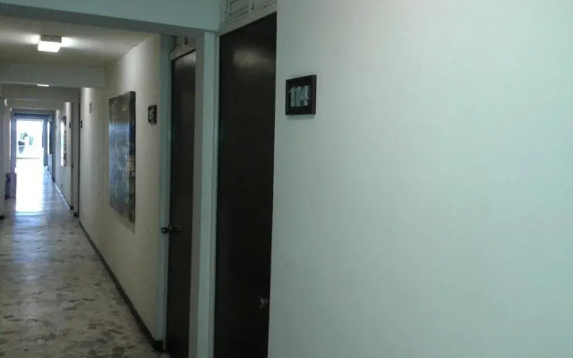 Hotel Grand Colonial