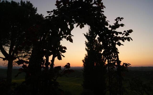 Tuscany Balcony: Crete Senesi