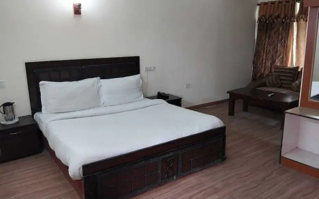 Hotel Royal Grand - Manali
