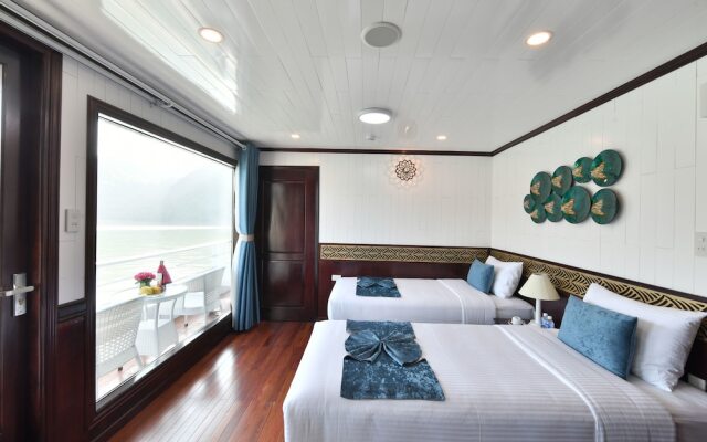 Halong Sapphire Cruise