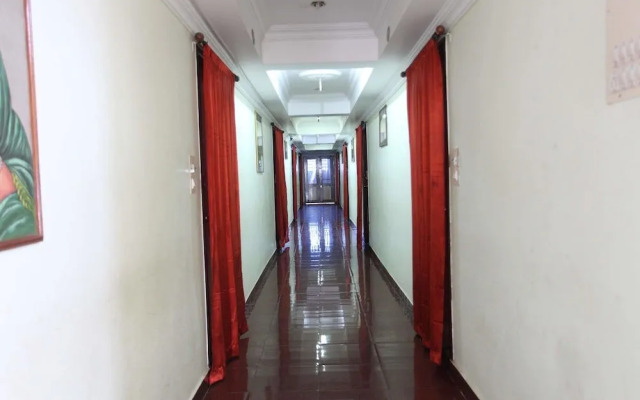 Trishul Hotel