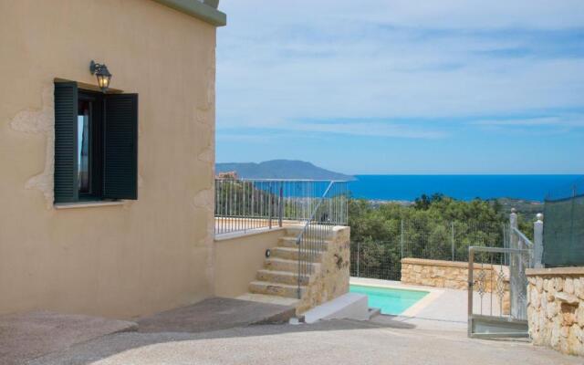 Villa Cretan View with Heated Swimming Pool