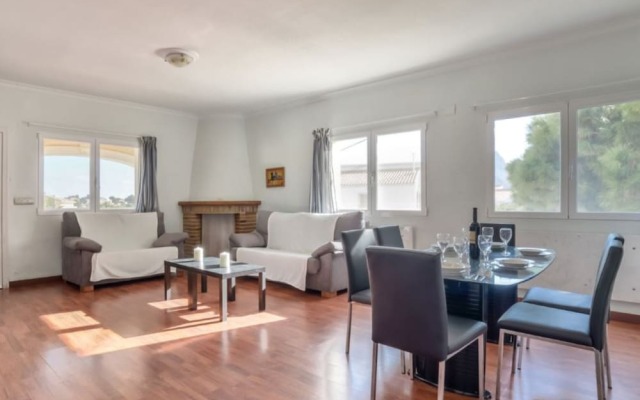 Villa - 12 Bedrooms with Pool and WiFi - 106430