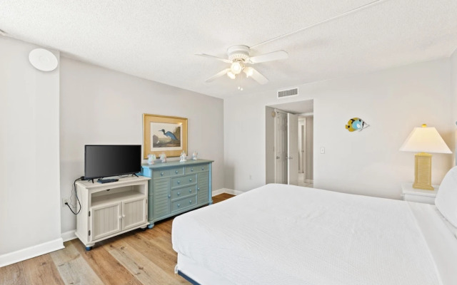 Dunes of Panama Beach Resort by Panhandle Getaways