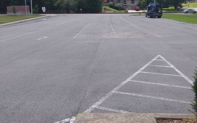 Brookshire Inn & Suites