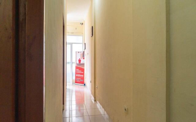 RedDoorz near CBD Ciledug