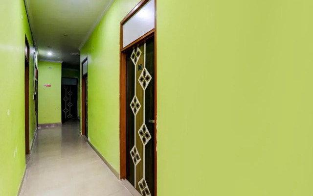 Oyo Flagship 805541 Maruti Inn