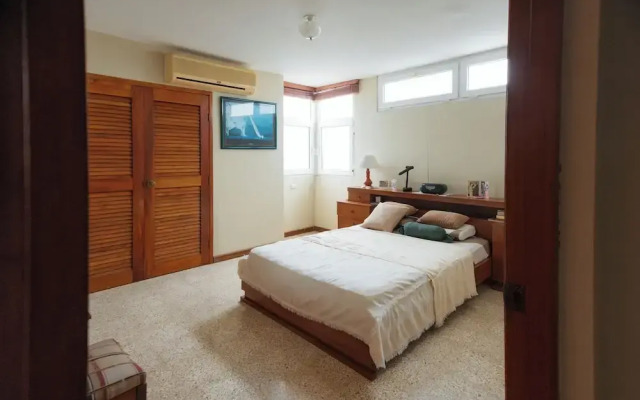 Apartment - Sleeps & Free Parking