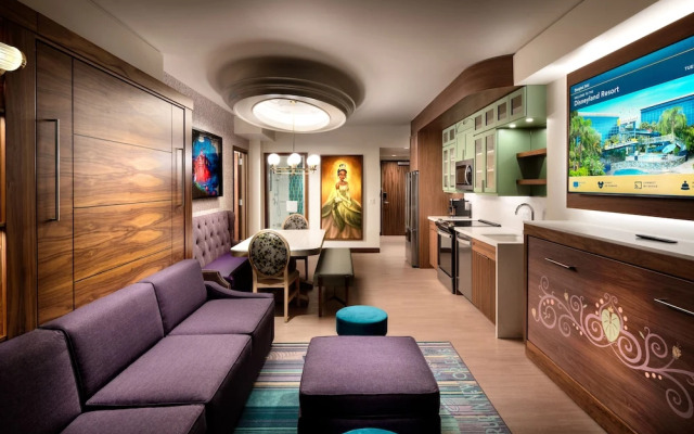 The Villas At The Disneyland Hotel