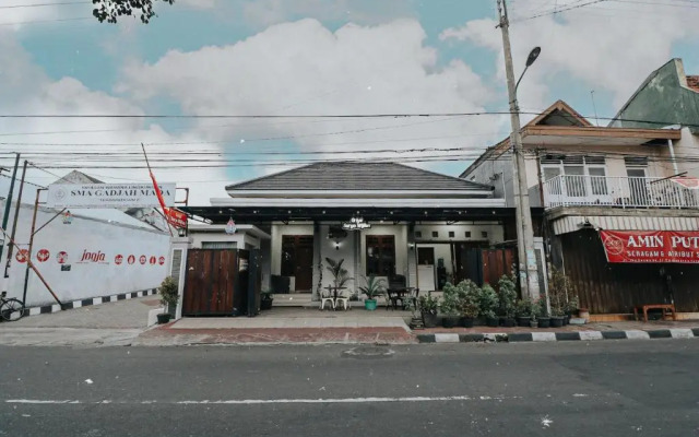 Griya Suryo Wijilan