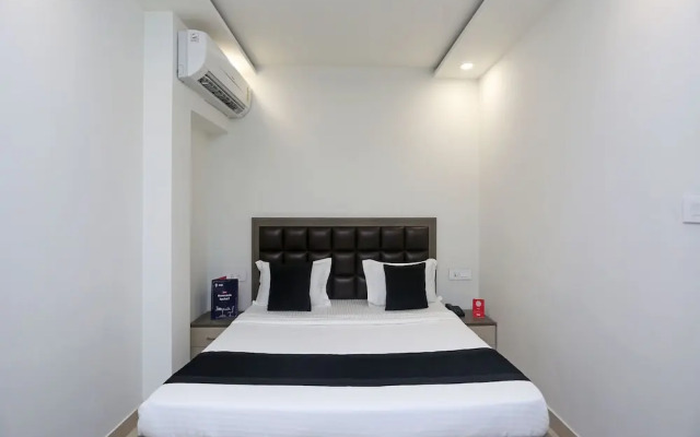 OYO 9384 Hotel Ashirwad